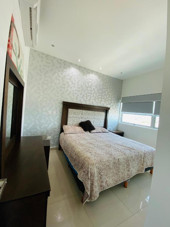 Apartamento Excelente Departamento Con Vista Parcial Al Mar, Frente Al Malecon, Alberca Y Gimnacio Mazatlán Exterior foto